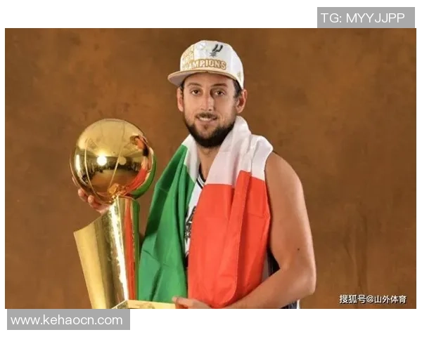 意大利传奇球星宣布正式退役感动足坛回顾辉煌职业生涯